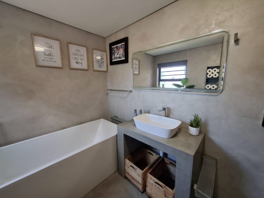 5 Bedroom Property for Sale in Cashan North West